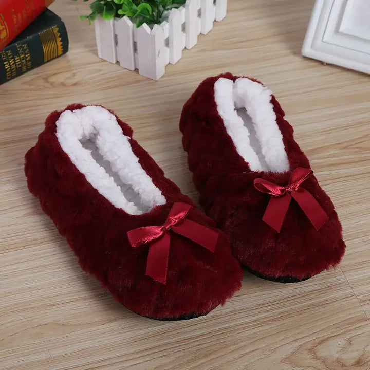 BESTELX Women's Warm Soft Plush Slides