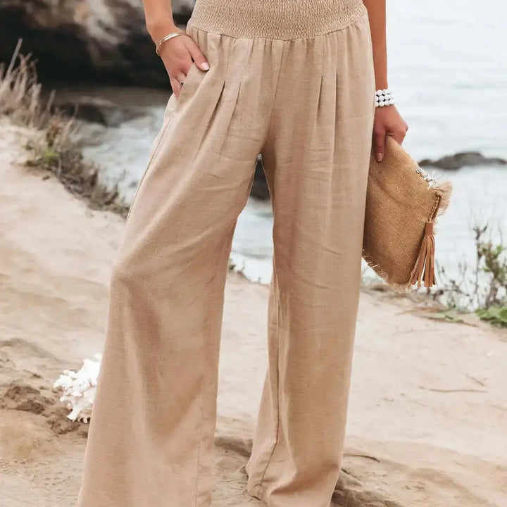 Khaki elastic waist pants featuring a casual style, soft fabric, and durable construction, perfect for everyday wear and versatile outfit combinations.