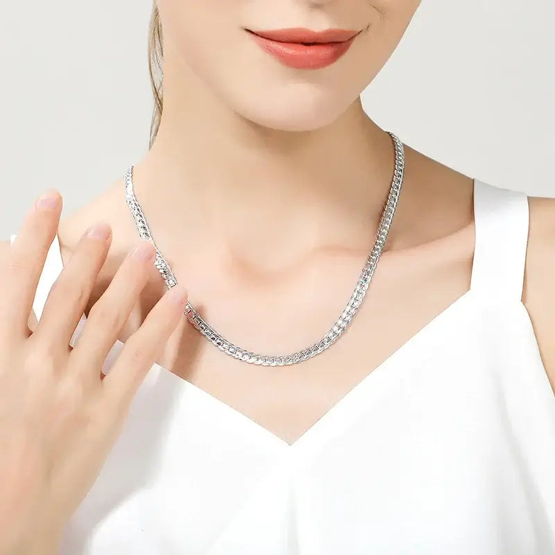 Elegant minimalist silver circle necklace crafted from high-quality sterling silver, perfect for layering or adding a modern touch to any outfit.